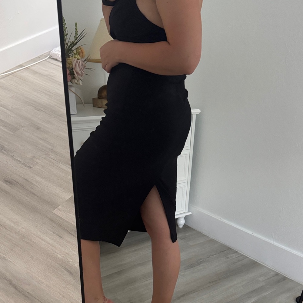 Zara Chic Black Midi Dress - Picture 3 of 5